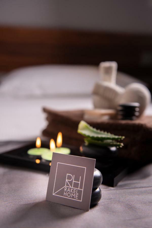 B&B Rakel Home 밀라초 외부 사진